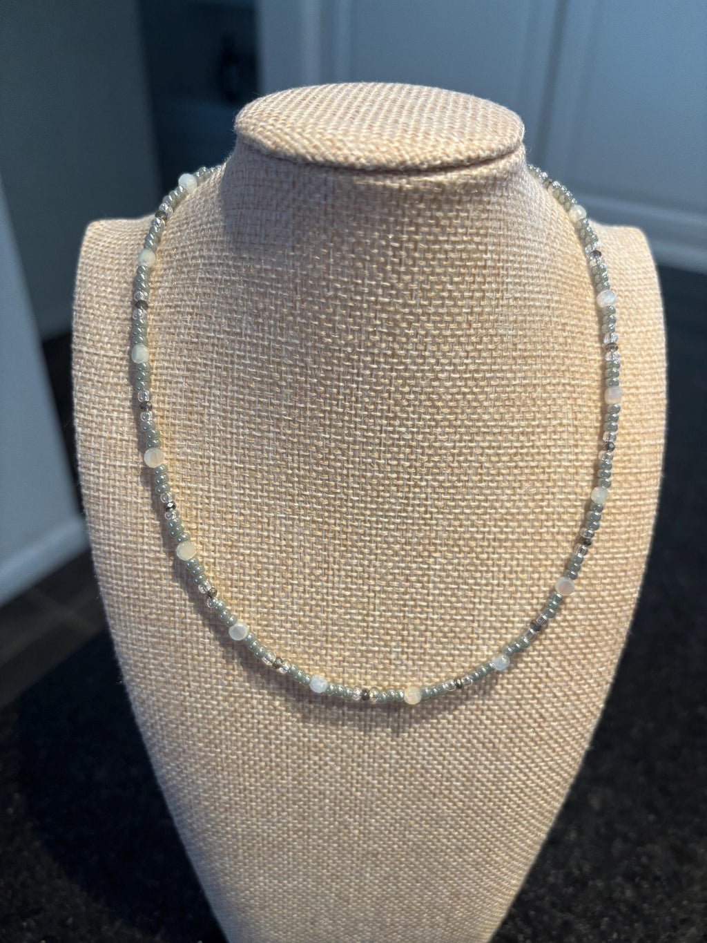 Dainty Beaded Necklace - Grey Radiance
